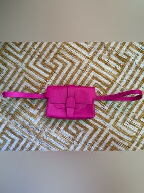 SENREVE ARIA Hot Pink Leather Belt Bag